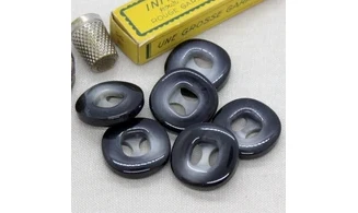 Bouton VINTAGE GRIS / par 6 / 28MM
