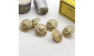 Vintage Button 473B