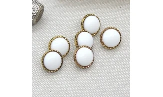 6 boutons / 13MM / Blanc et anneau doré