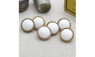 6 boutons / 13MM / Blanc et anneau doré