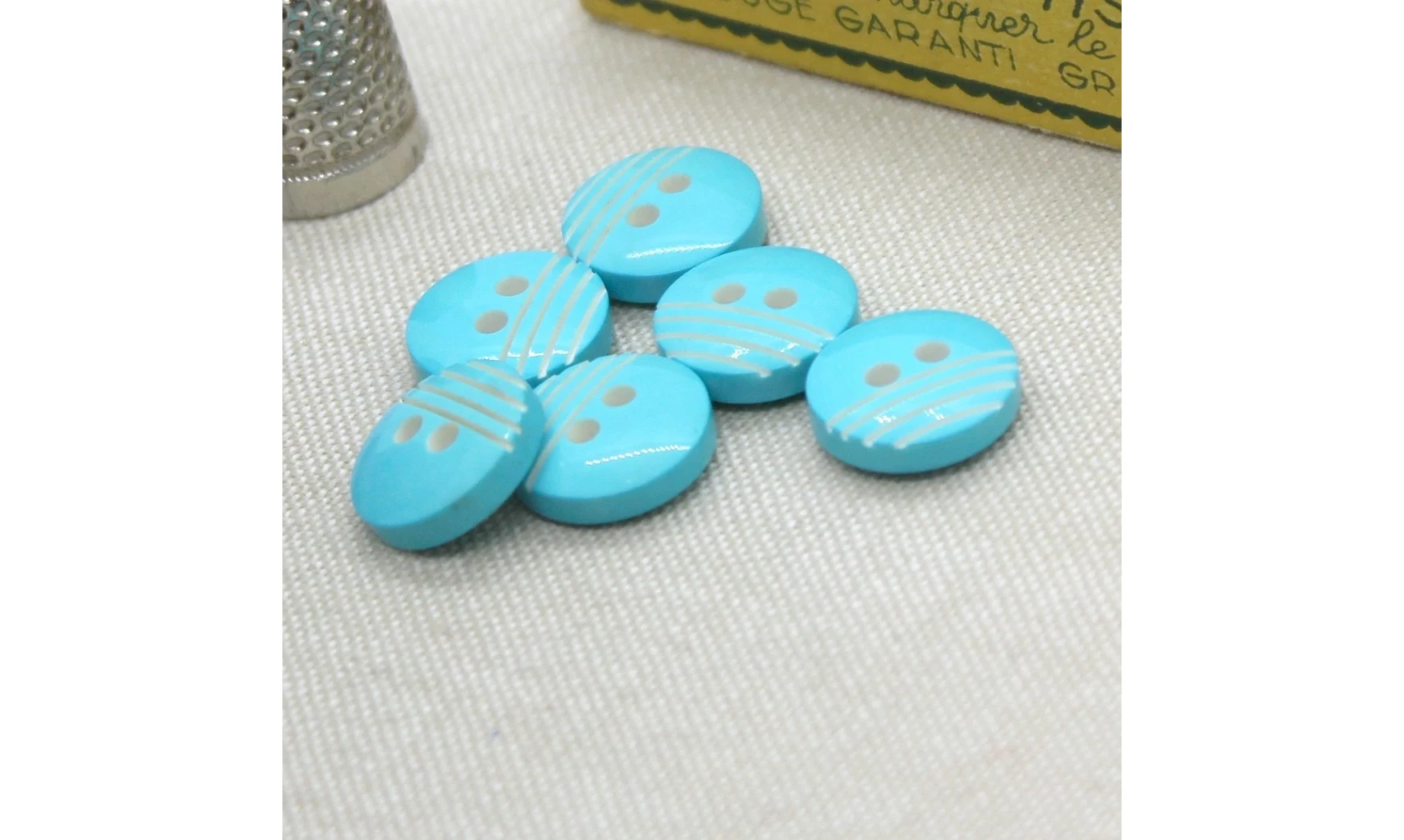 Vintage Button 491b