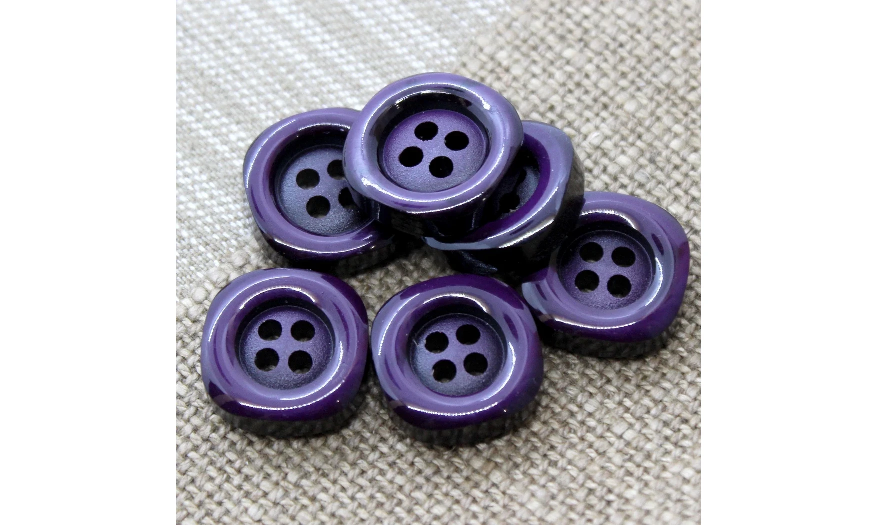 Vintage Button 157B