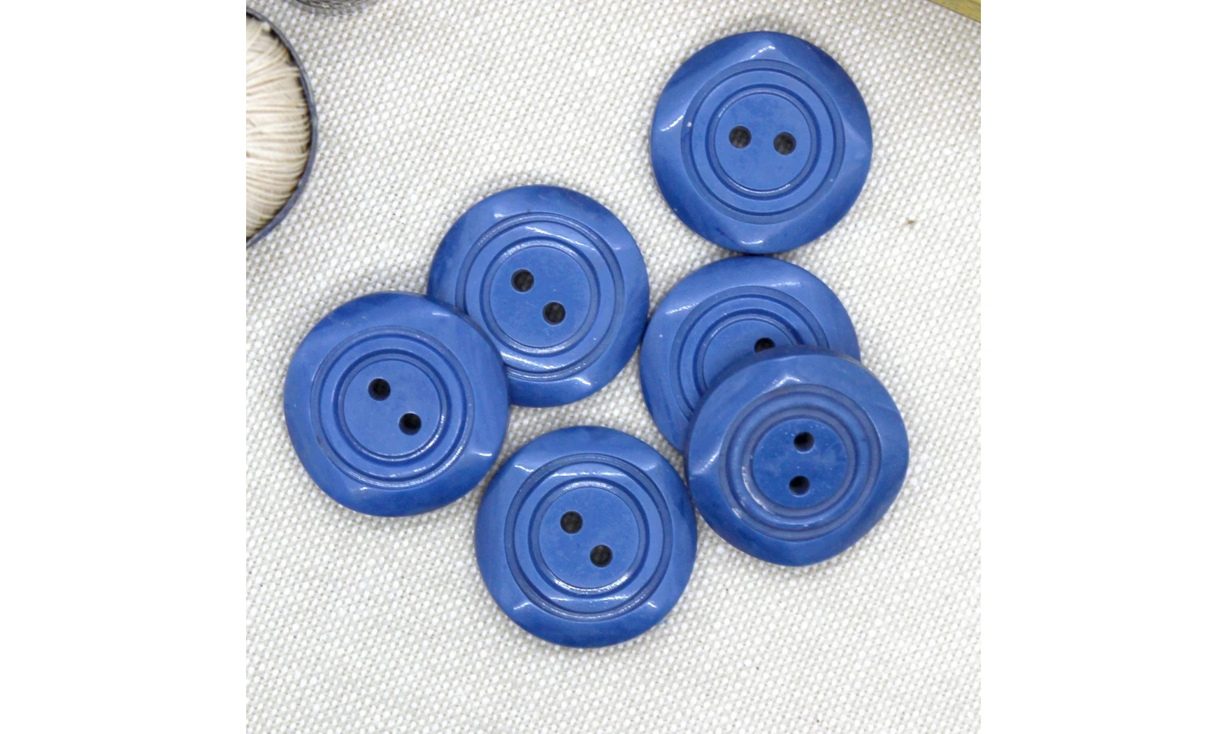 Vintage Button 500B