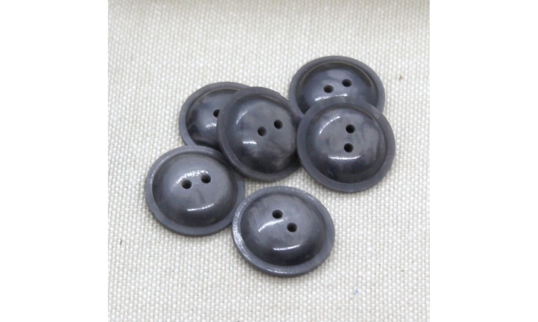 Vintage Button 506b