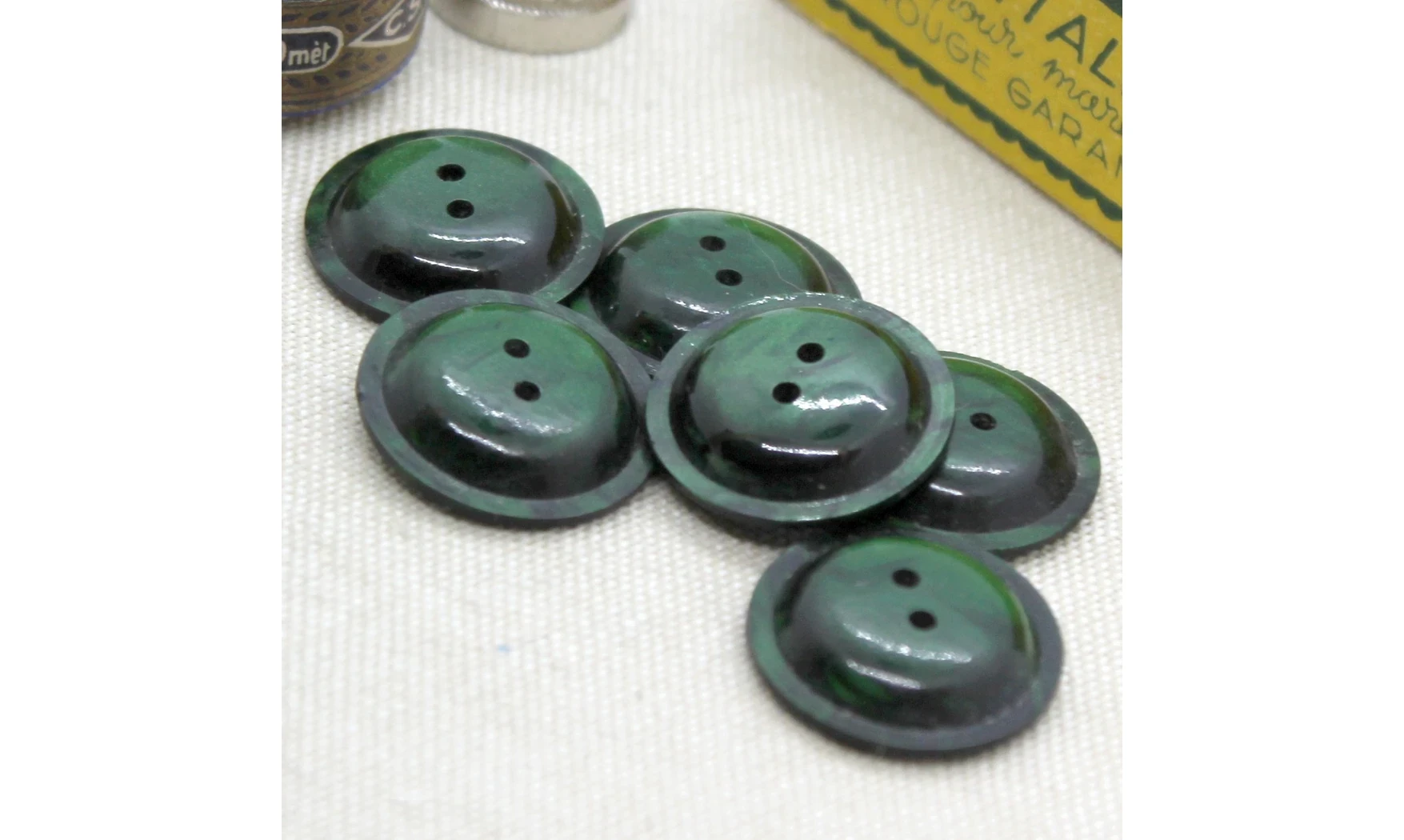 Vintage Button 504B