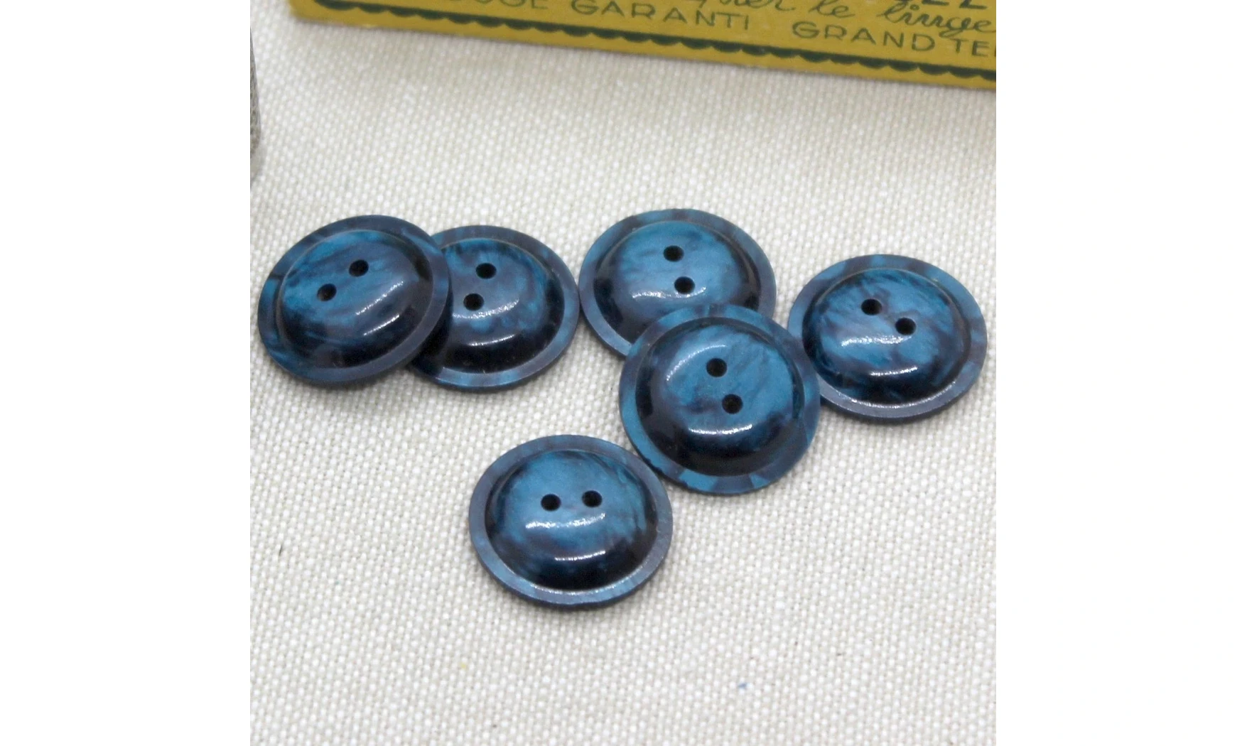 Vintage Button 510B