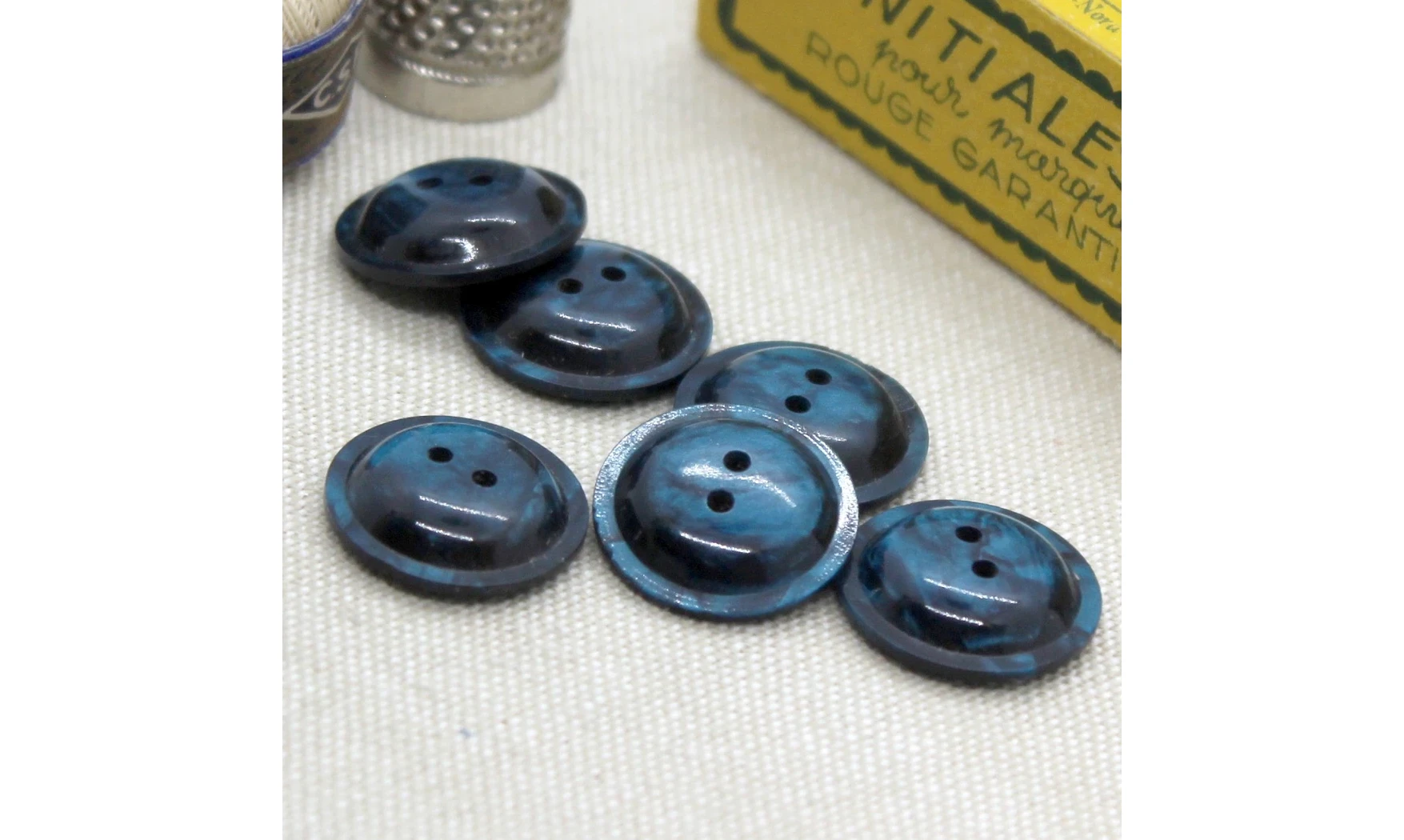 Vintage Button 510B