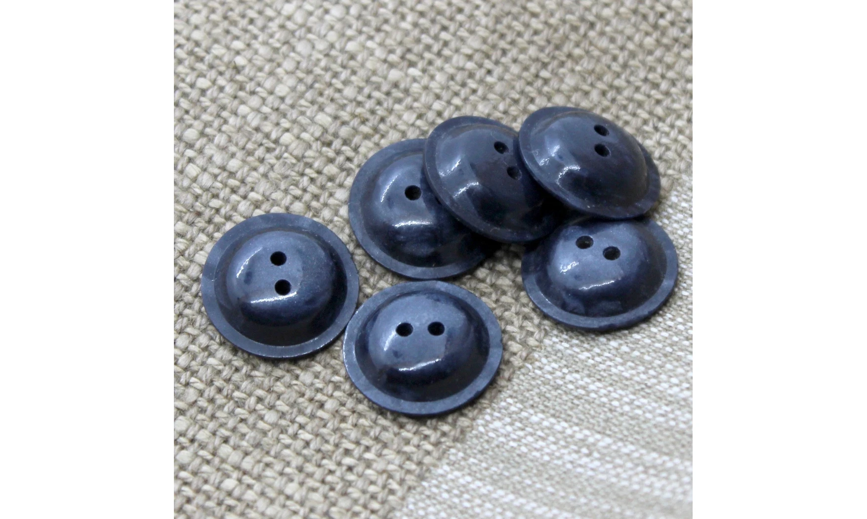 Vintage Button 511B
