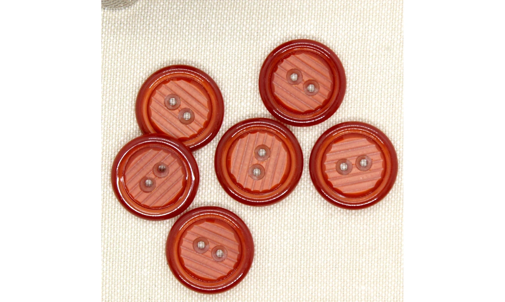 Bouton VINTAGE ROUGE / par 6 / 22MM