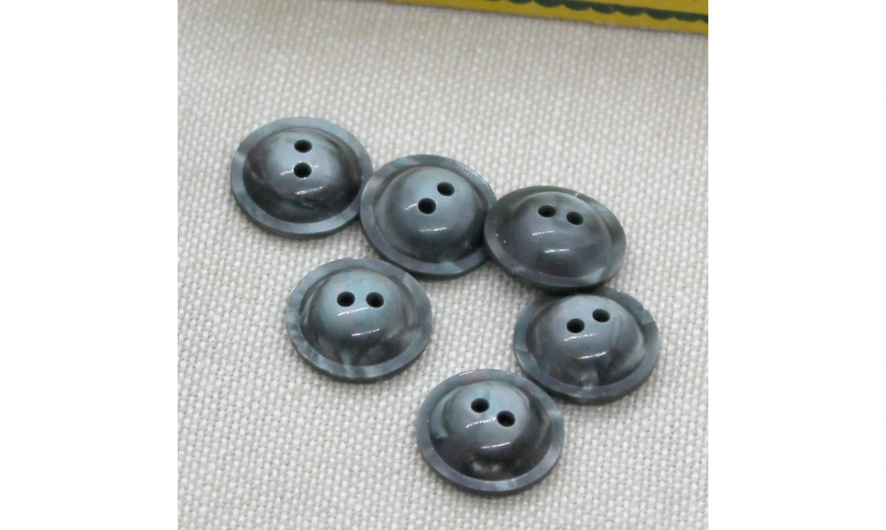 Vintage Button 514B