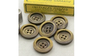 6 boutons / 28MM / Brun