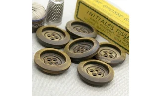 6 boutons / 28MM / Brun