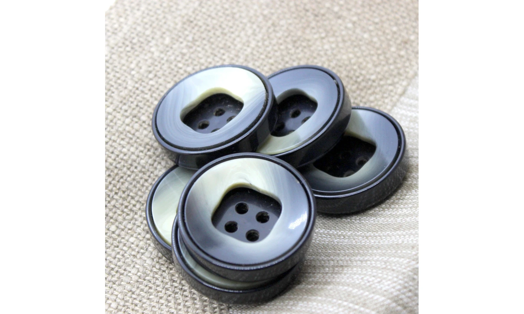 6 boutons / 34MM / Vert dégadé