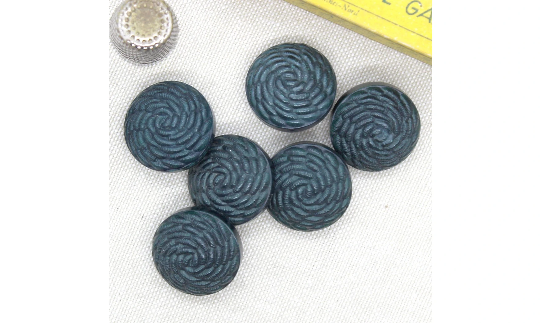 6 boutons / 22MM / Vert "Spirale"