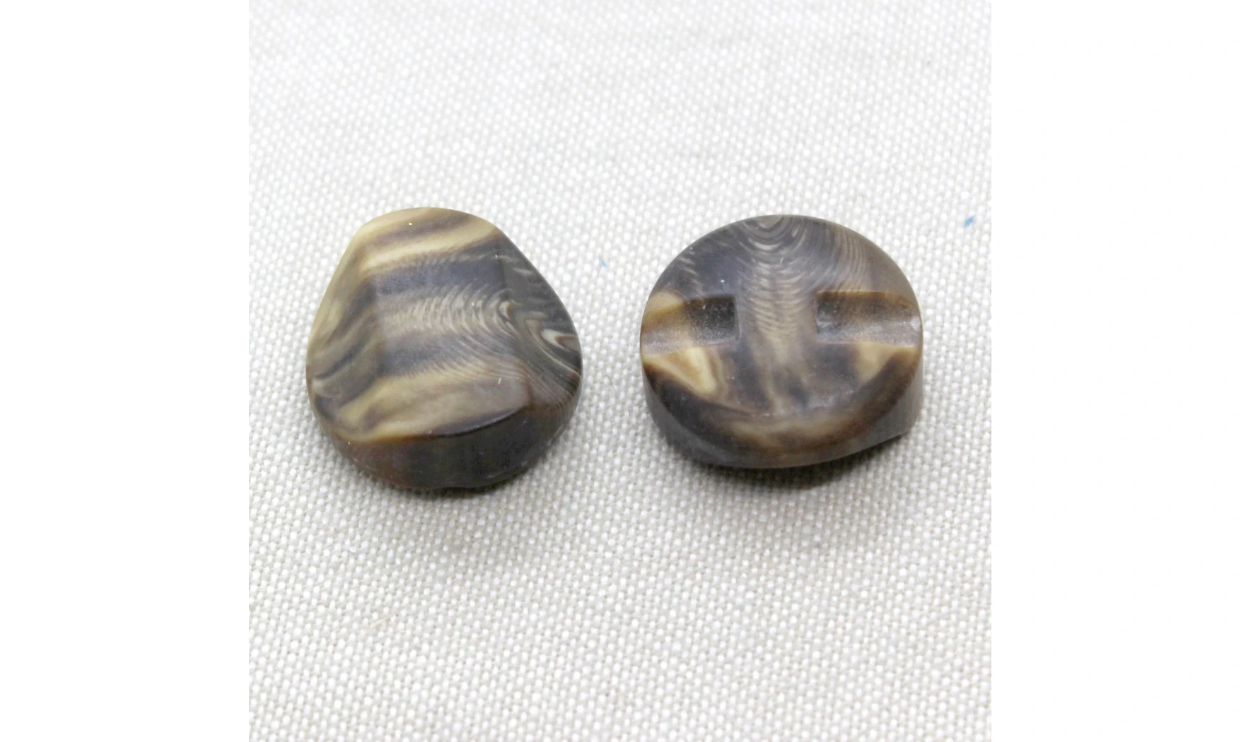 6 boutons / 22MM / Brun "Rocher"