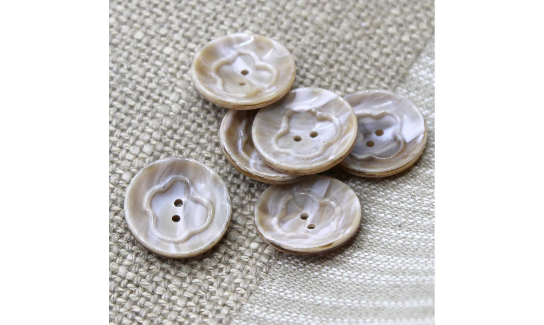 Vintage Button 444B