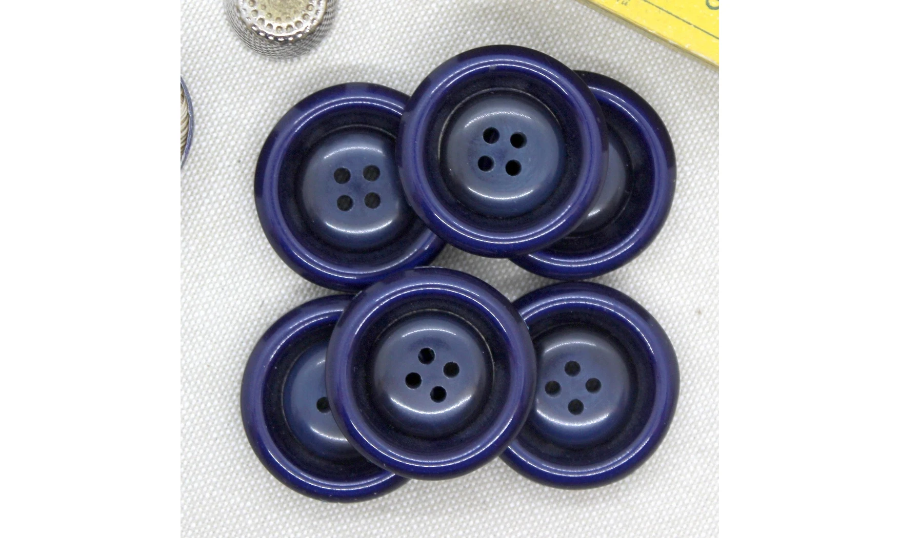 6 boutons / 30MM / Bleu