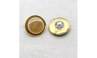 Vintage Button 372B