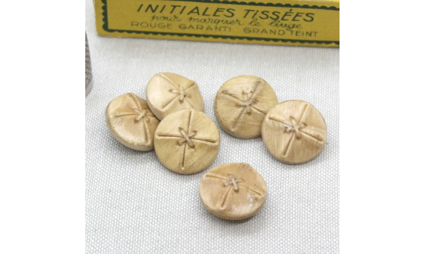 6 boutons / 19MM / Beige "Cuir"