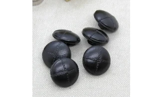 6 boutons / 18MM / Noir "Cuir"