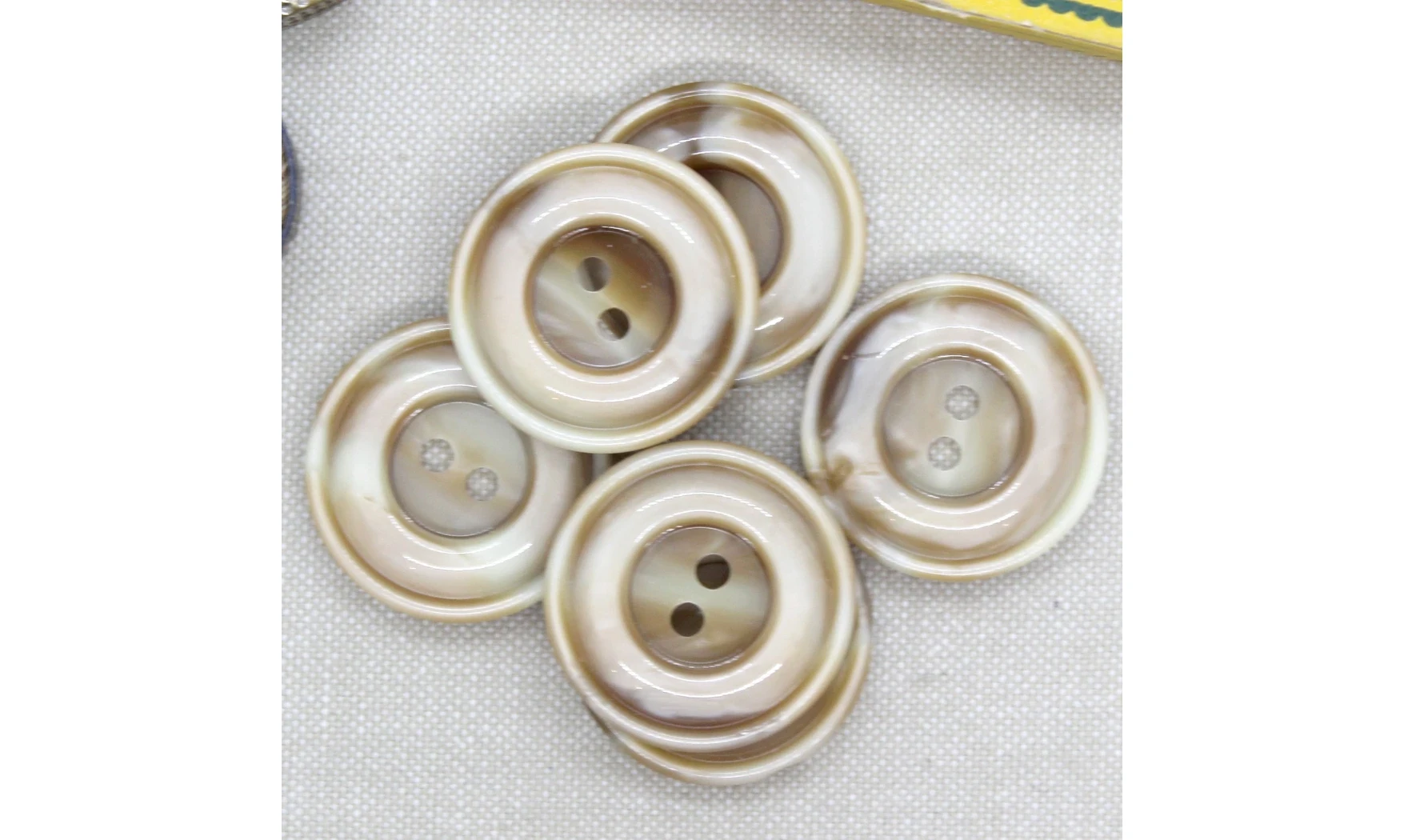 6 Boutons / 30MM / Brun