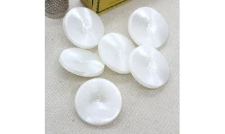 6 boutons / 25MM / Blanc nacré