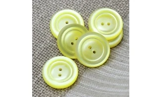 Vintage button 411B