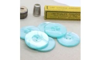 6 boutons / 39,5MM / Bleu nacré