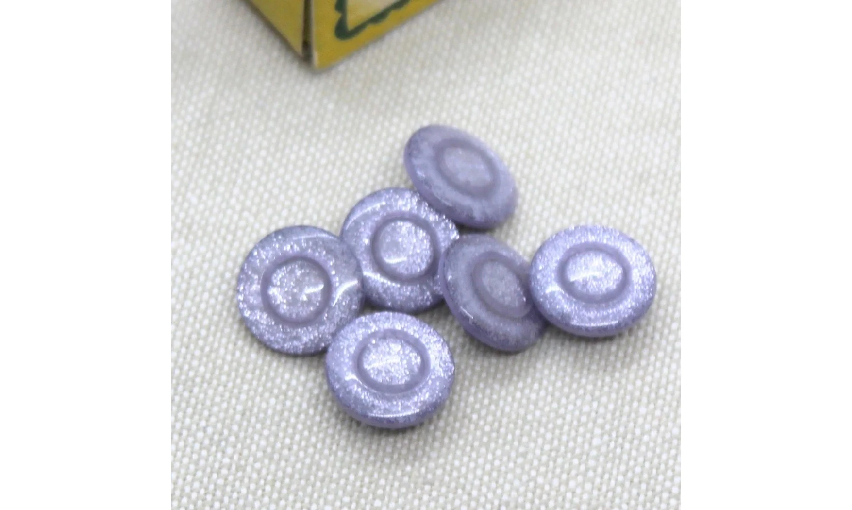 6 boutons / 12MM / Violet "Paillettes"