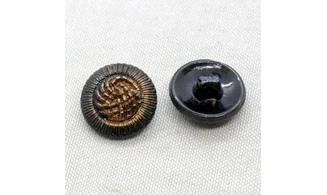 Vintage Button 318B