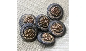 Vintage Button 318B