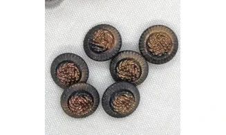 Vintage Button 319B