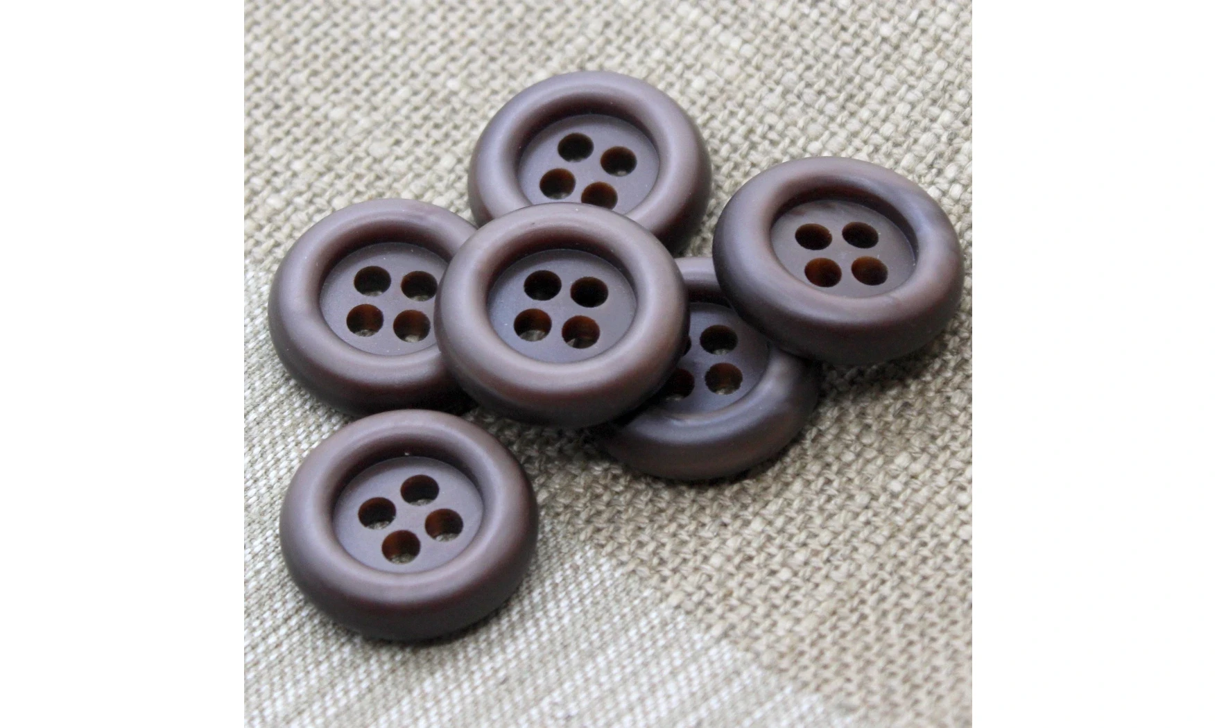 6 Boutons / 26MM / Brun Chocolat