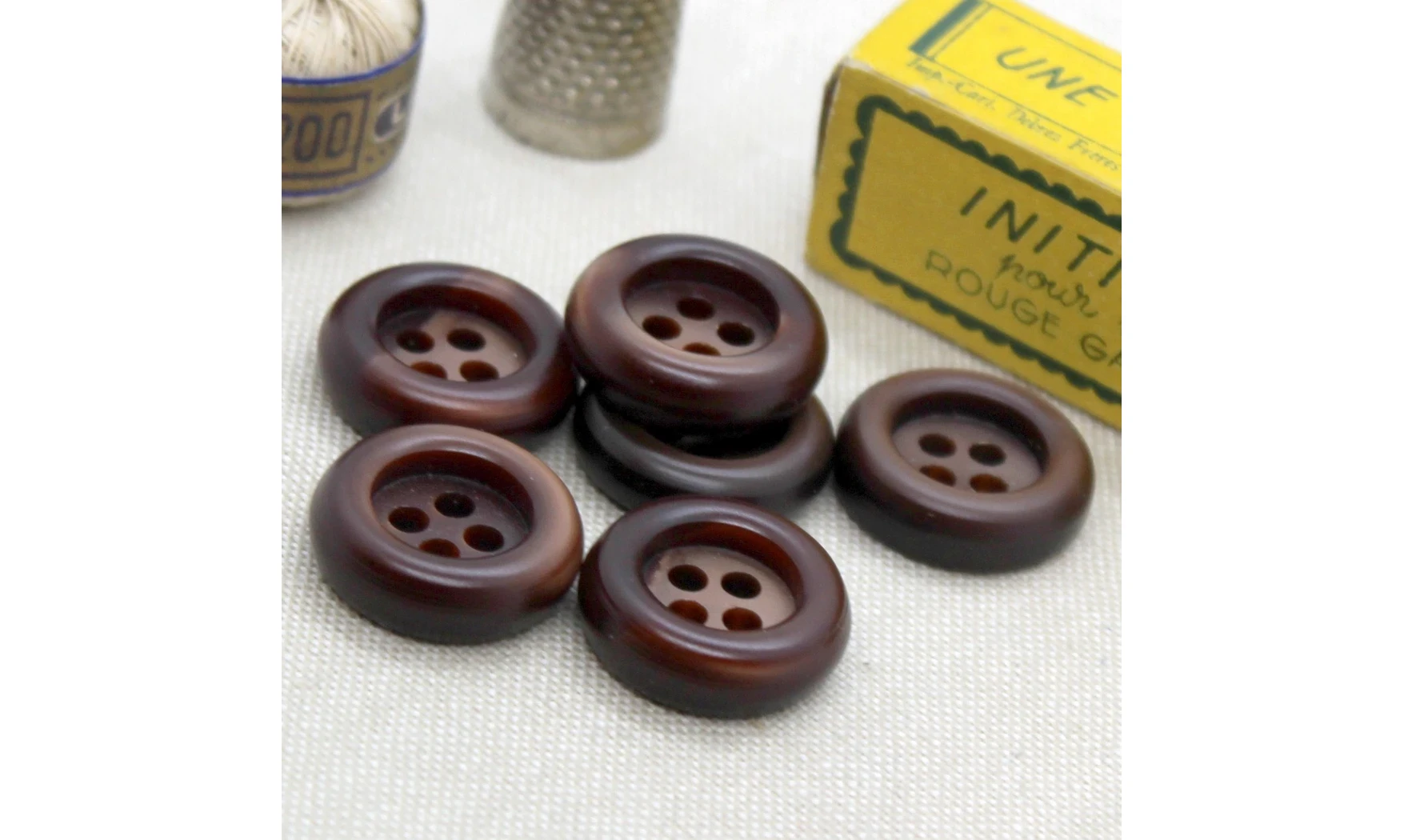 Boutons VINTAGE / 21MM / Brun Chocolat