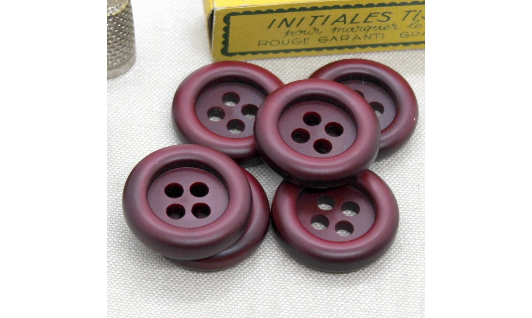Boutons VINTAGE / 30MM / Rouge Bordeaux