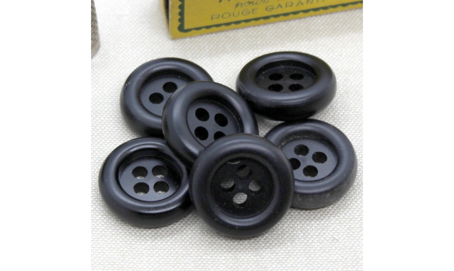 Boutons VINTAGE / 26MM / Noir