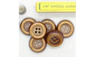 6 boutons / 30MM / Caramel
