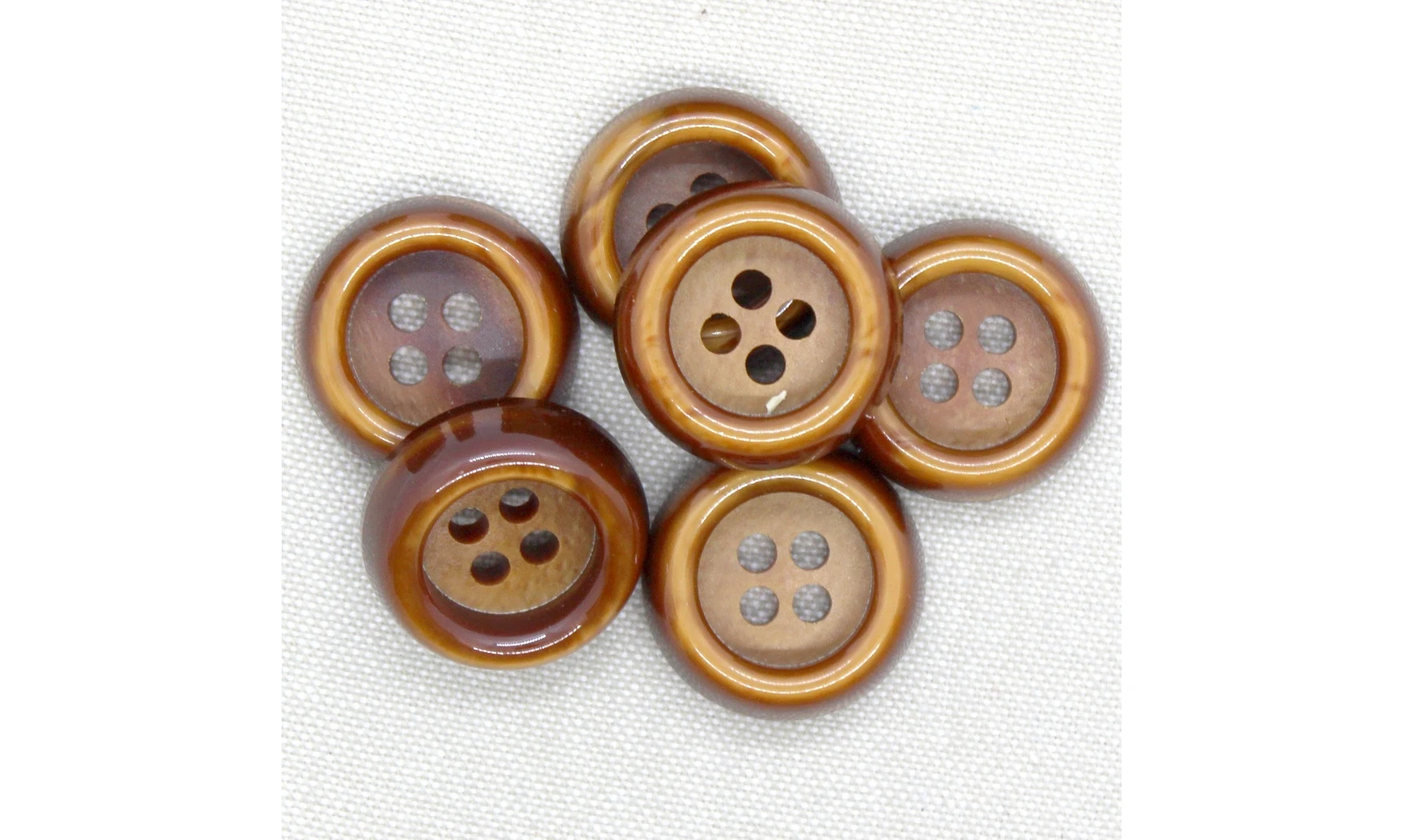 Vintage Button 061C