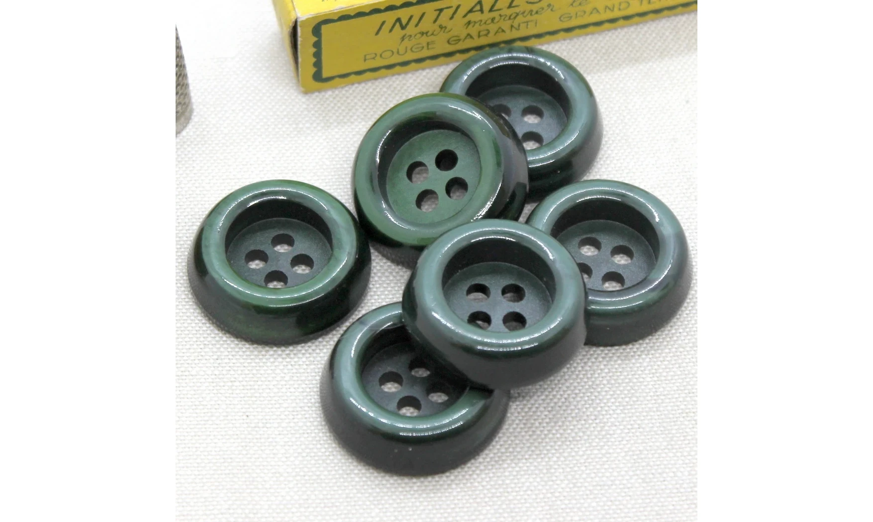 6 boutons / 30MM / Vert bouteille