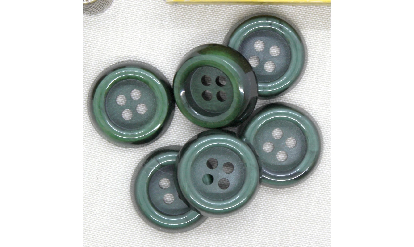 6 boutons / 30MM / Vert bouteille