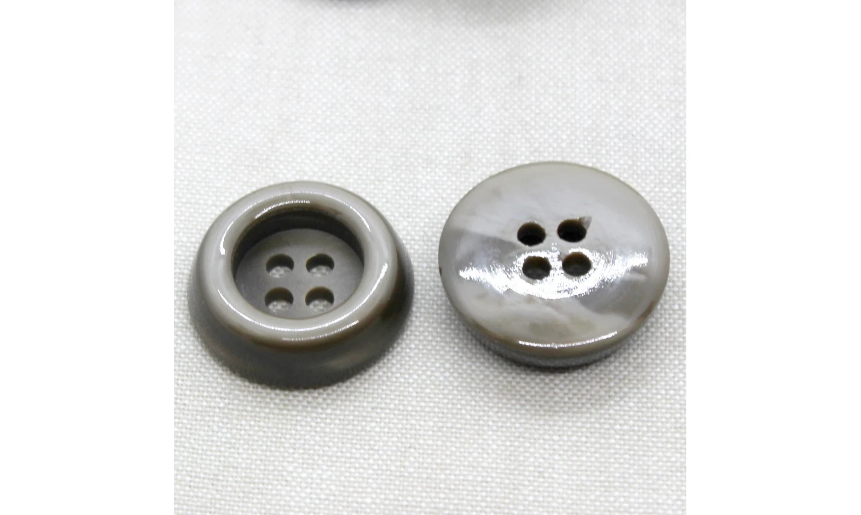 6 boutons / 30MM / Vert kaki