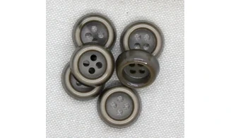 Vintage Button 069C
