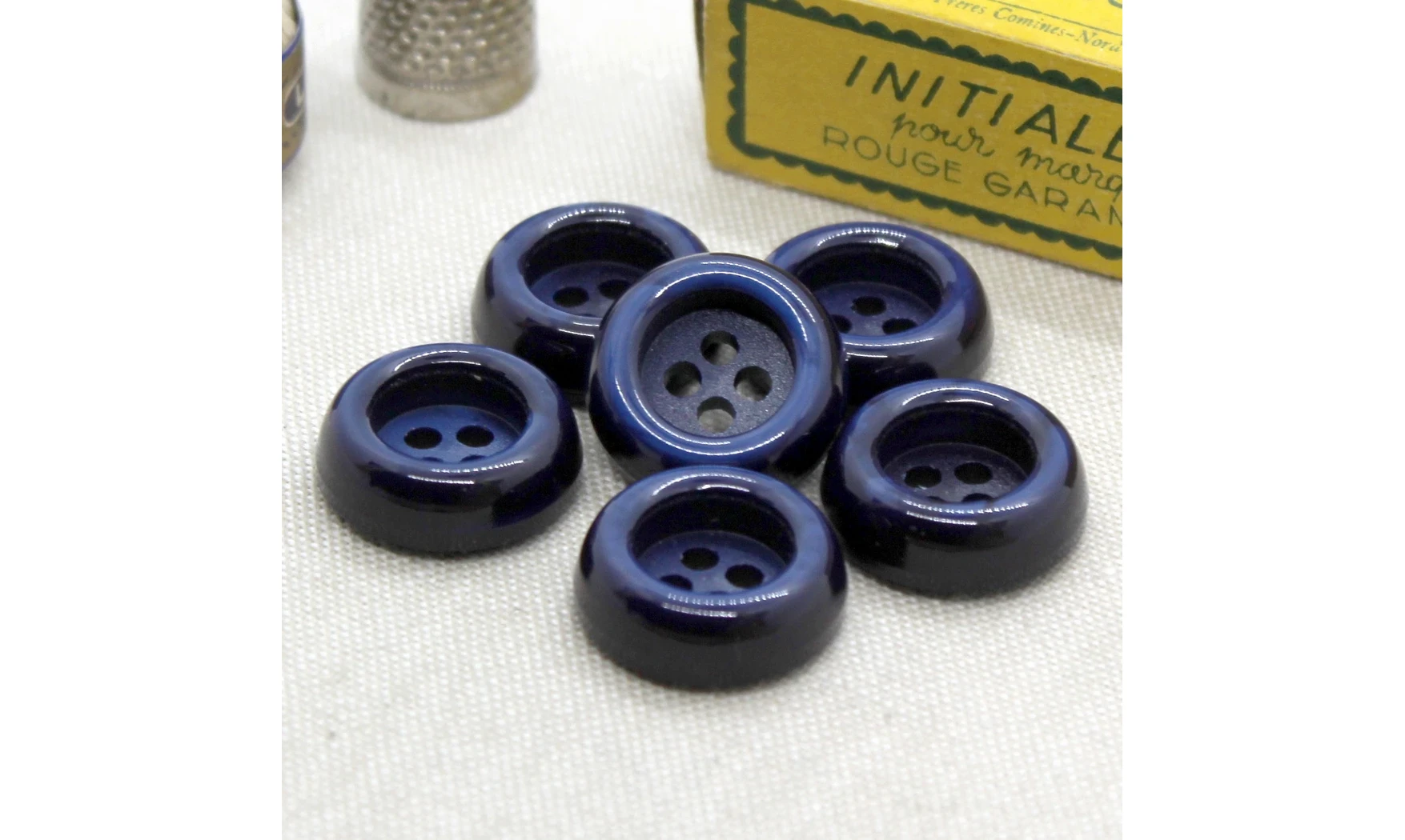 6 boutons / 21MM / Bleu roi