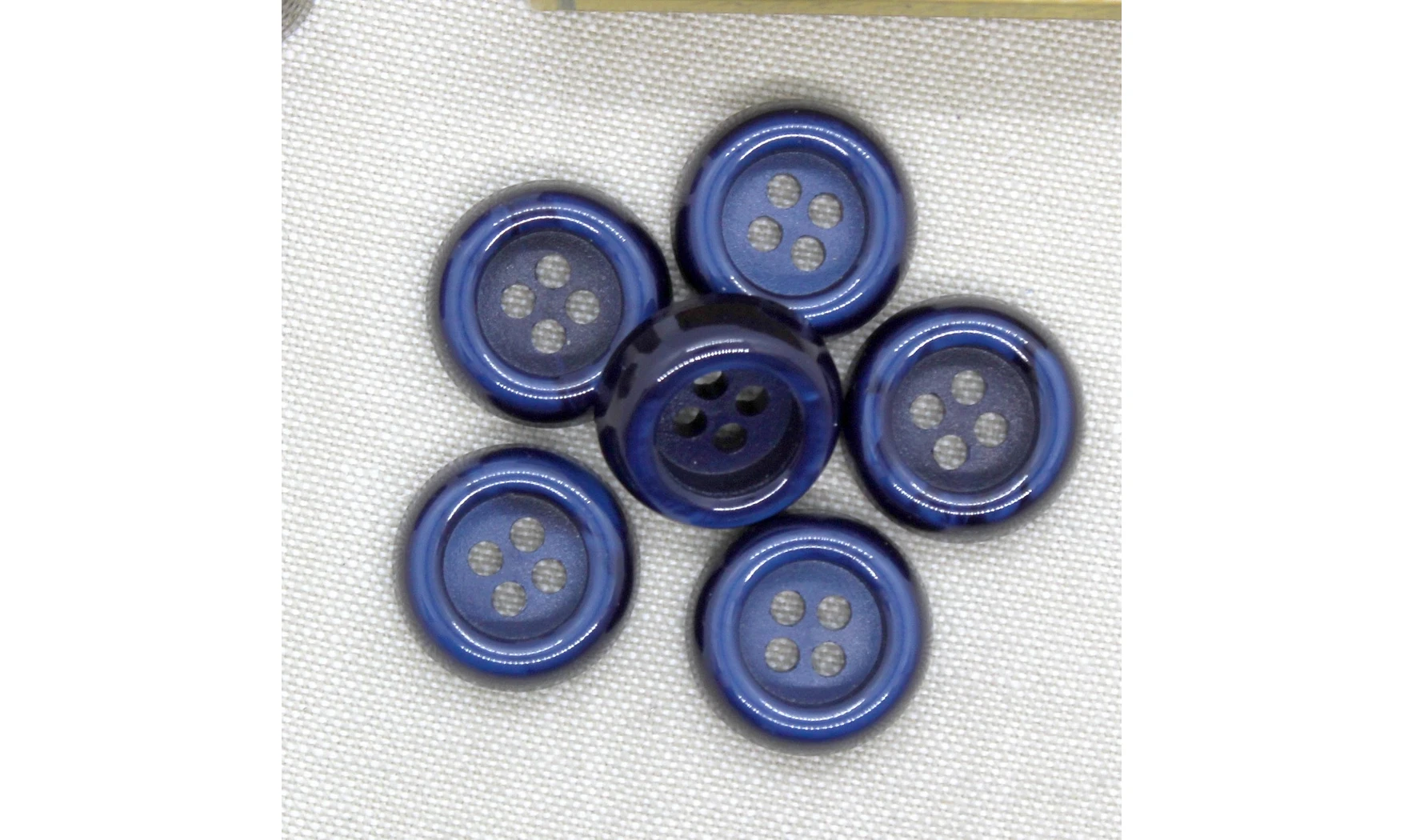 6 boutons / 21MM / Bleu roi