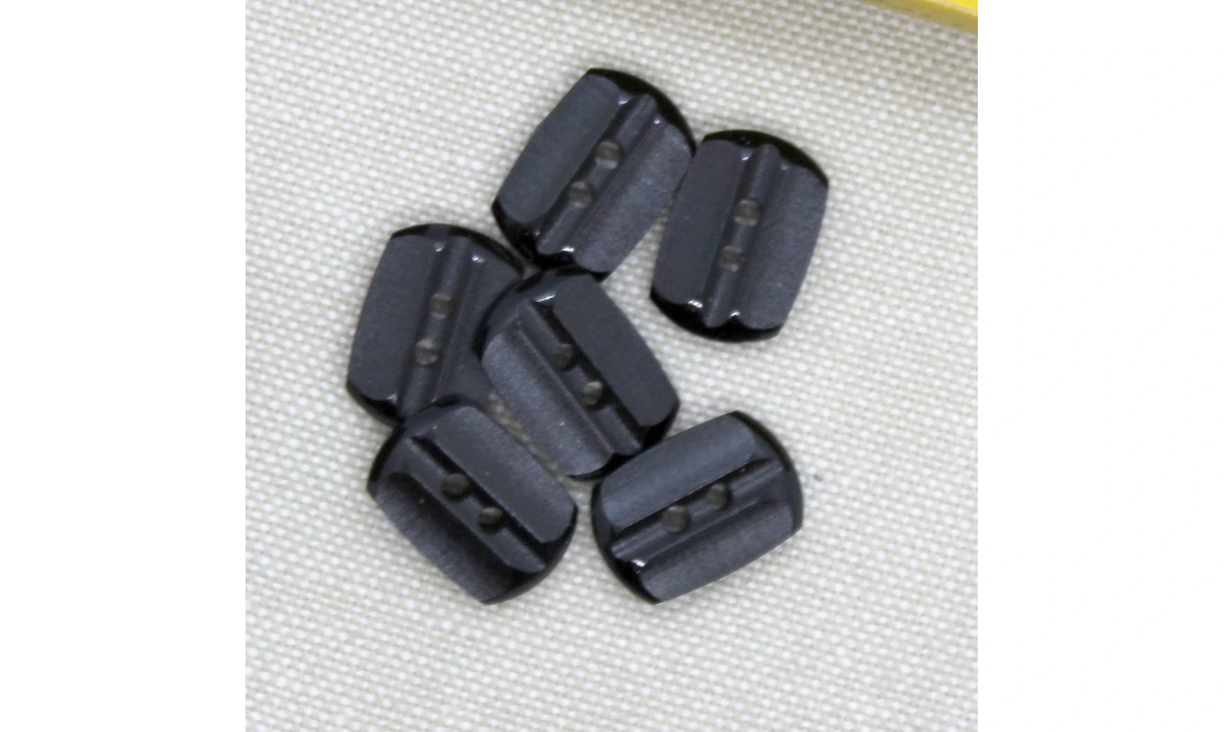 6 boutons / 15MM / Noir mat ovoide