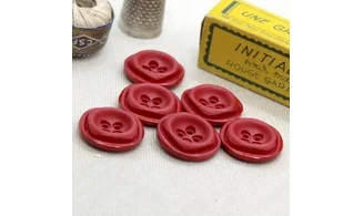 6 boutons / 21MM / Rouge mat