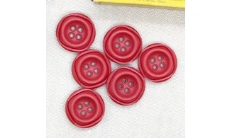 6 boutons / 21MM / Rouge mat