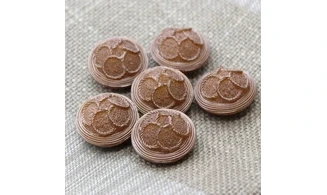 Vintage Button 585B