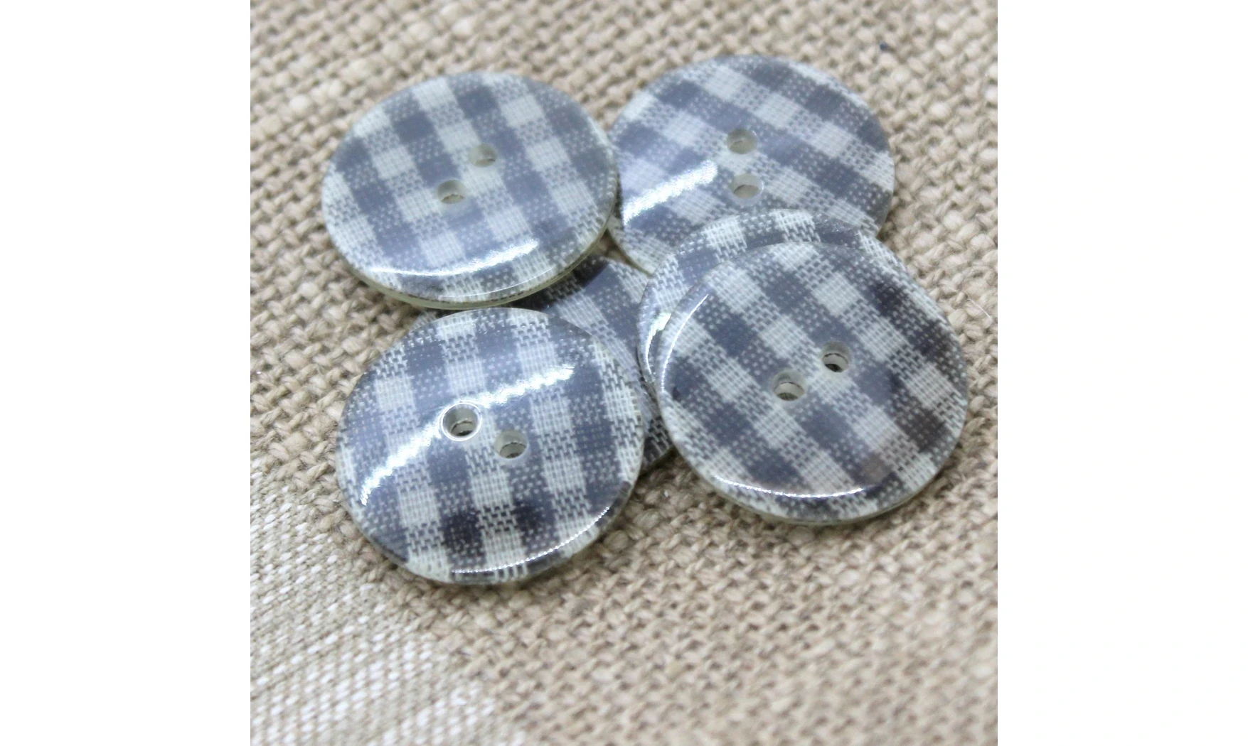 Vintage button 122A