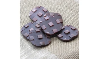 6 boutons / 27MM / Brun "Carreaux"